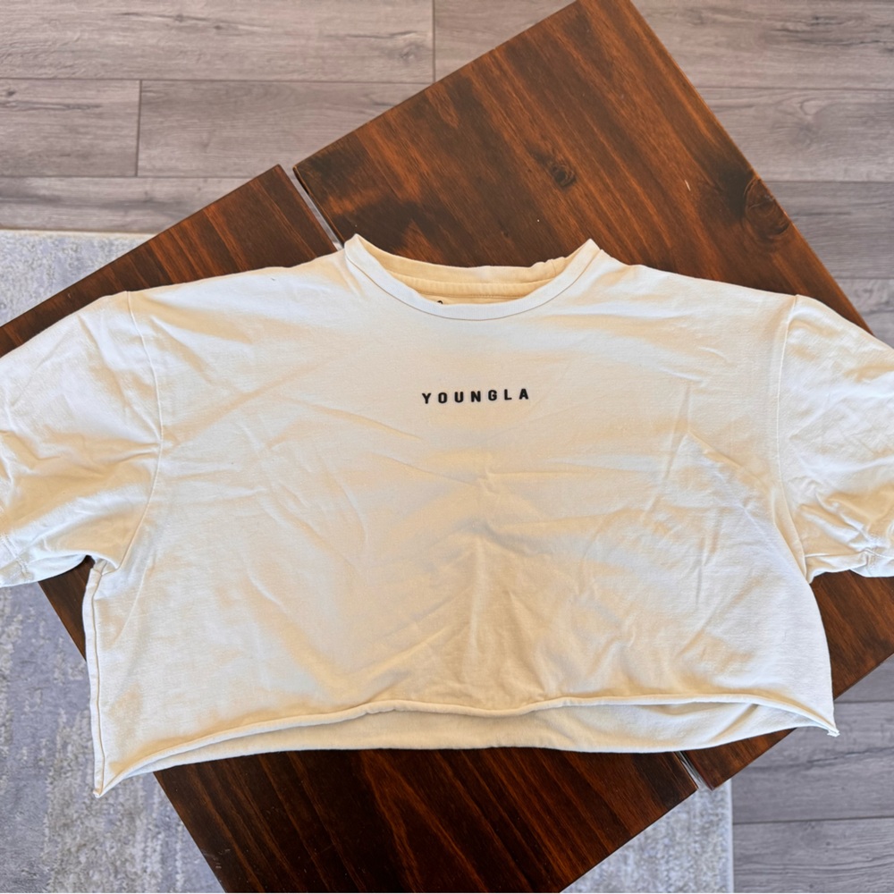 Cropped shirt